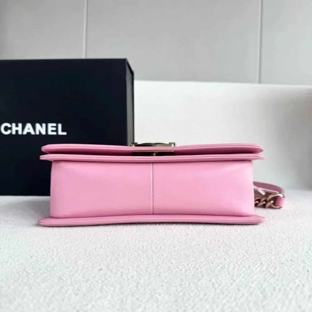 Chanel Women Pre-Loved Bag Very Good Condition